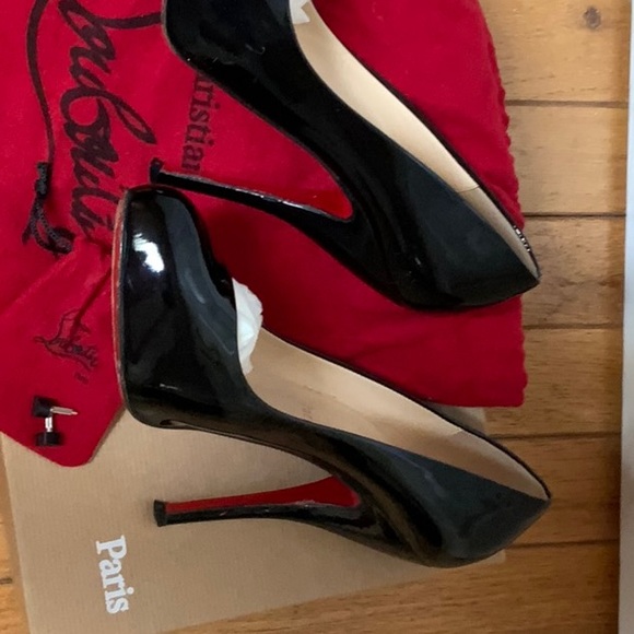 Loo Pump - 130 mm Pumps - Patent leather - Black - Women  Christian Louboutin Patent Pumps
